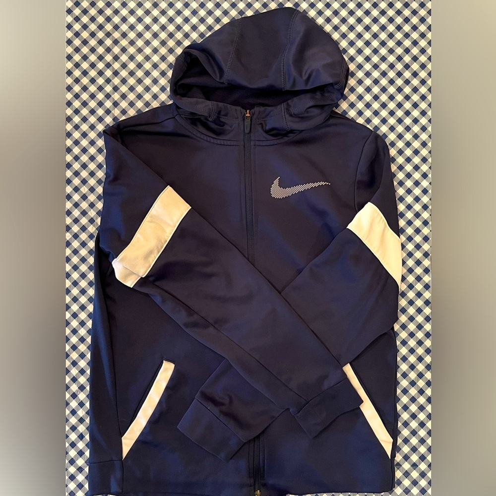 Nike Big Kids’ (Boys’) XL Full-Zip Dri-Fit Hoodie